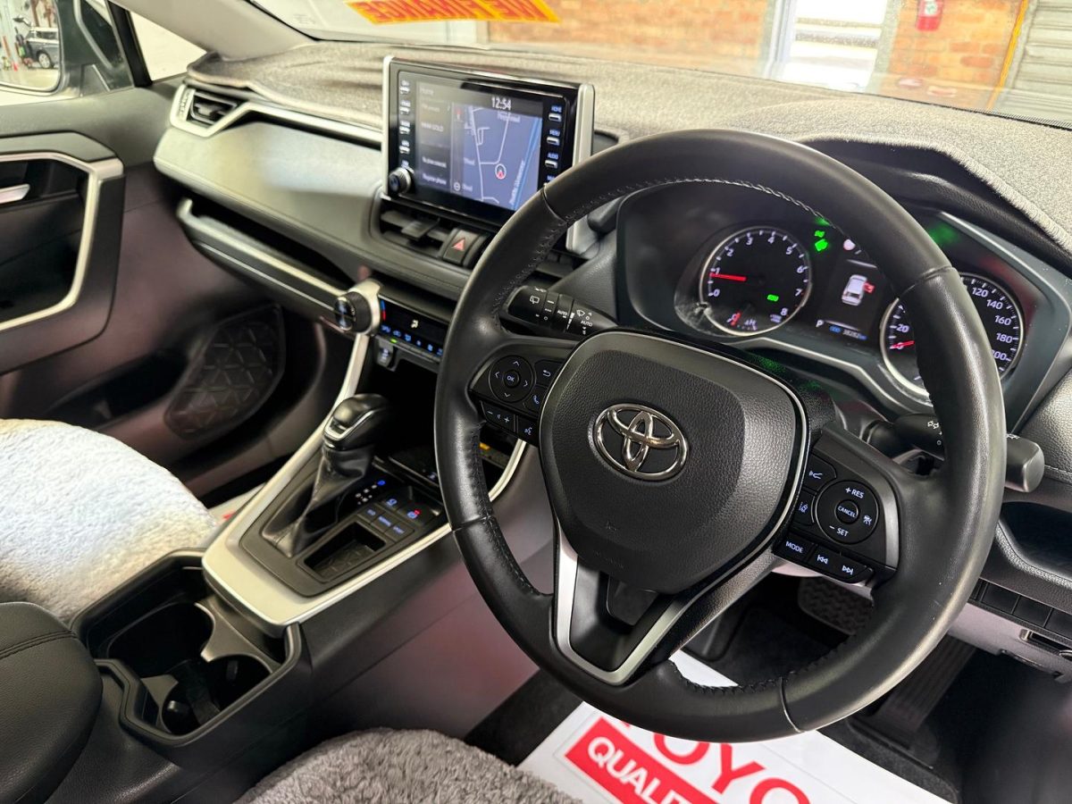 2020 Toyota RAV4 GXL-2WD