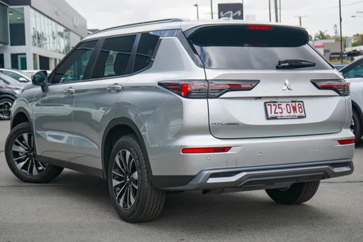 2025 Mitsubishi Outlander ZM MY25 LS 2WD Sterling Silver 8 Speed Constant Variable Wagon