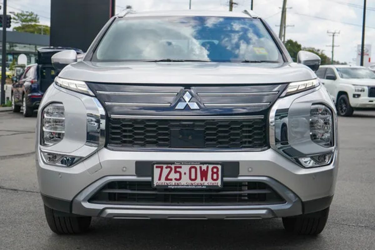 2025 Mitsubishi Outlander ZM MY25 LS 2WD Sterling Silver 8 Speed Constant Variable Wagon