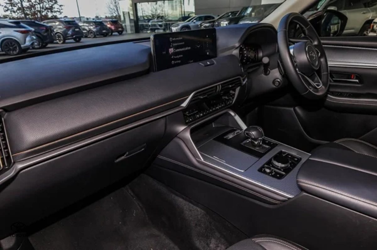 2024 Mazda CX-80 D50e GT