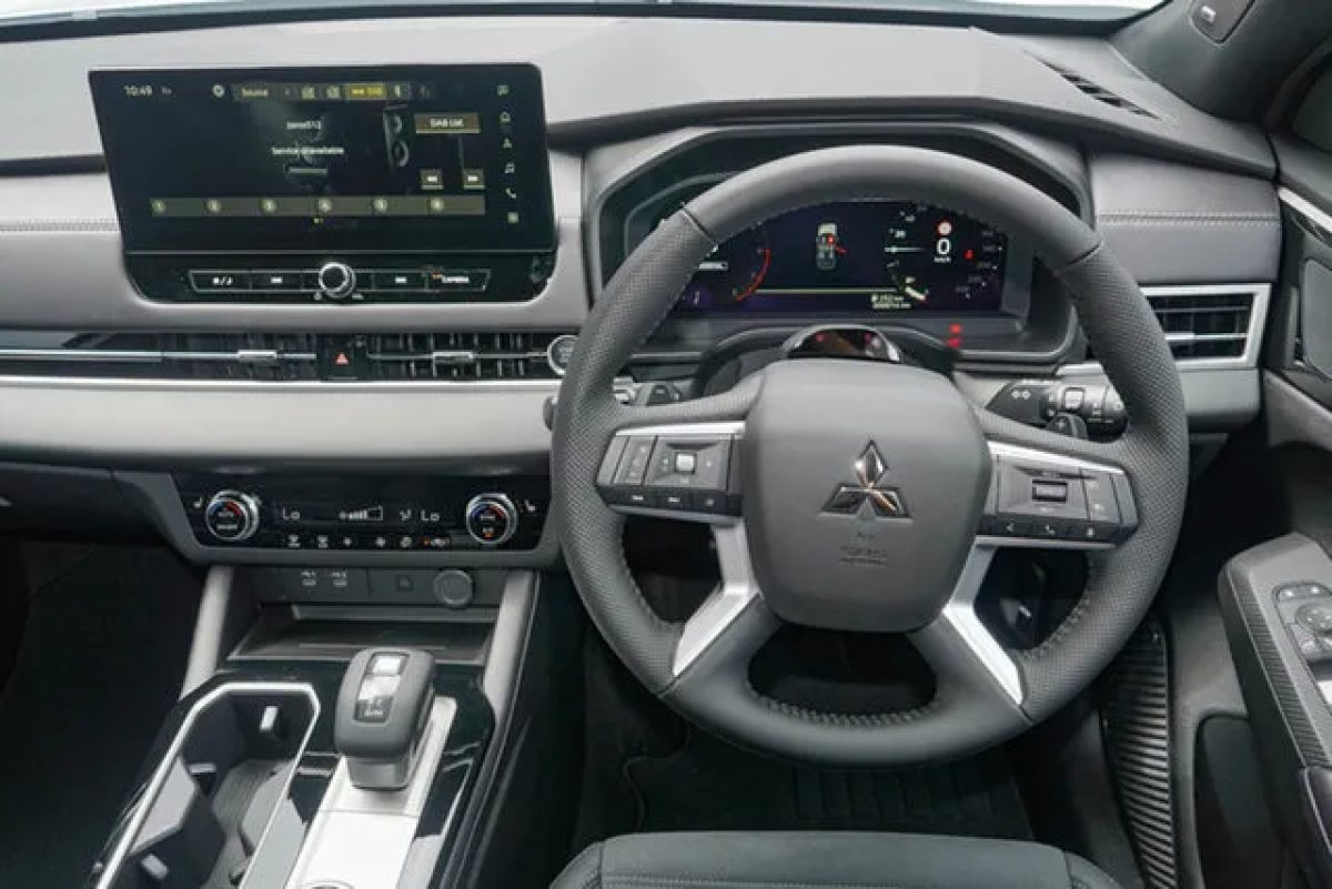 2026 Mitsubishi Outlander ZM MY26 Black Edition 2WD White Diamond 8 Speed Constant Variable Wagon