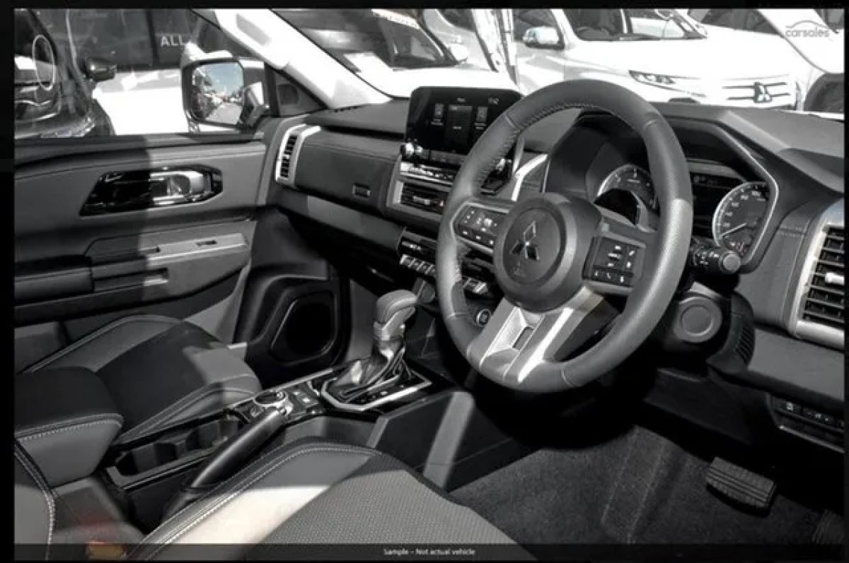 2026 Mitsubishi Triton MV MY26 GLS Pick-up Double Cab 4x4 White Diamond 6 Speed Sports Automatic