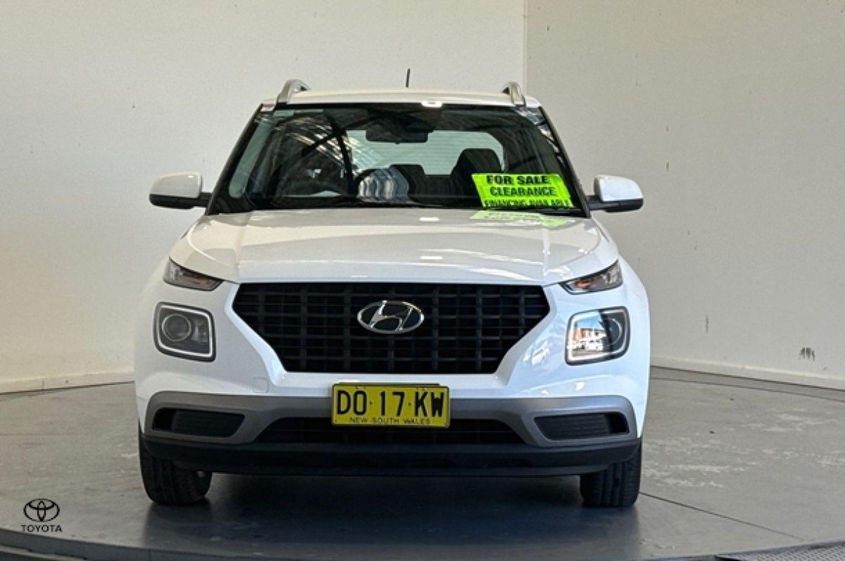 2025 Hyundai Venue Base