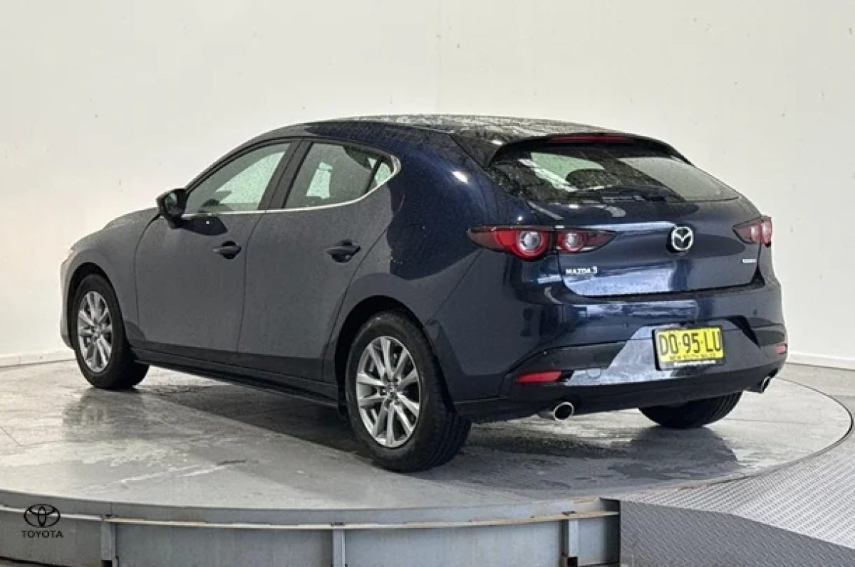 2025 Mazda 3 G20 Pure
