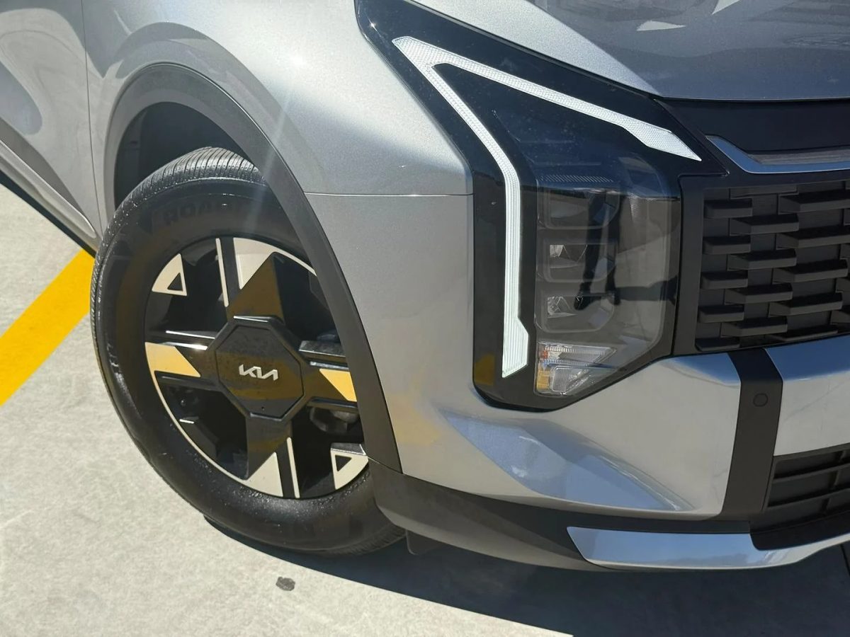 2025 Kia SPORTAGE S