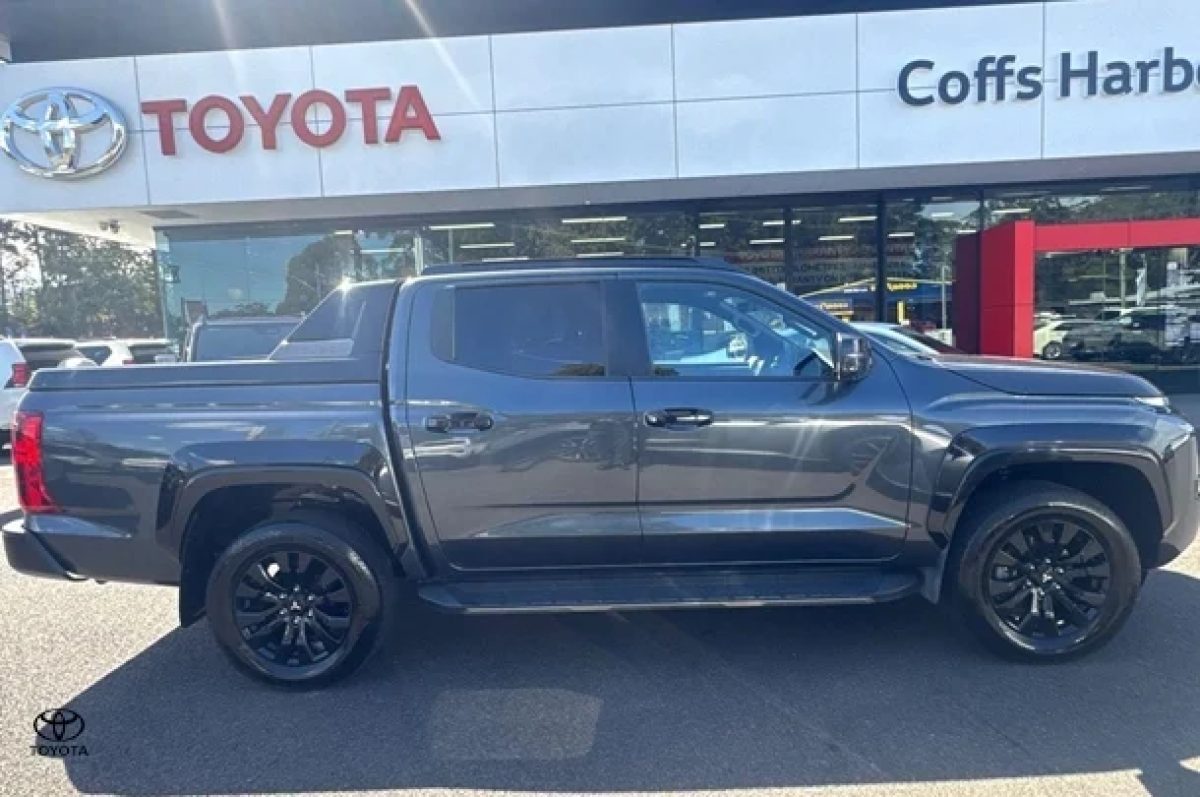 2024 Mitsubishi Triton GSR