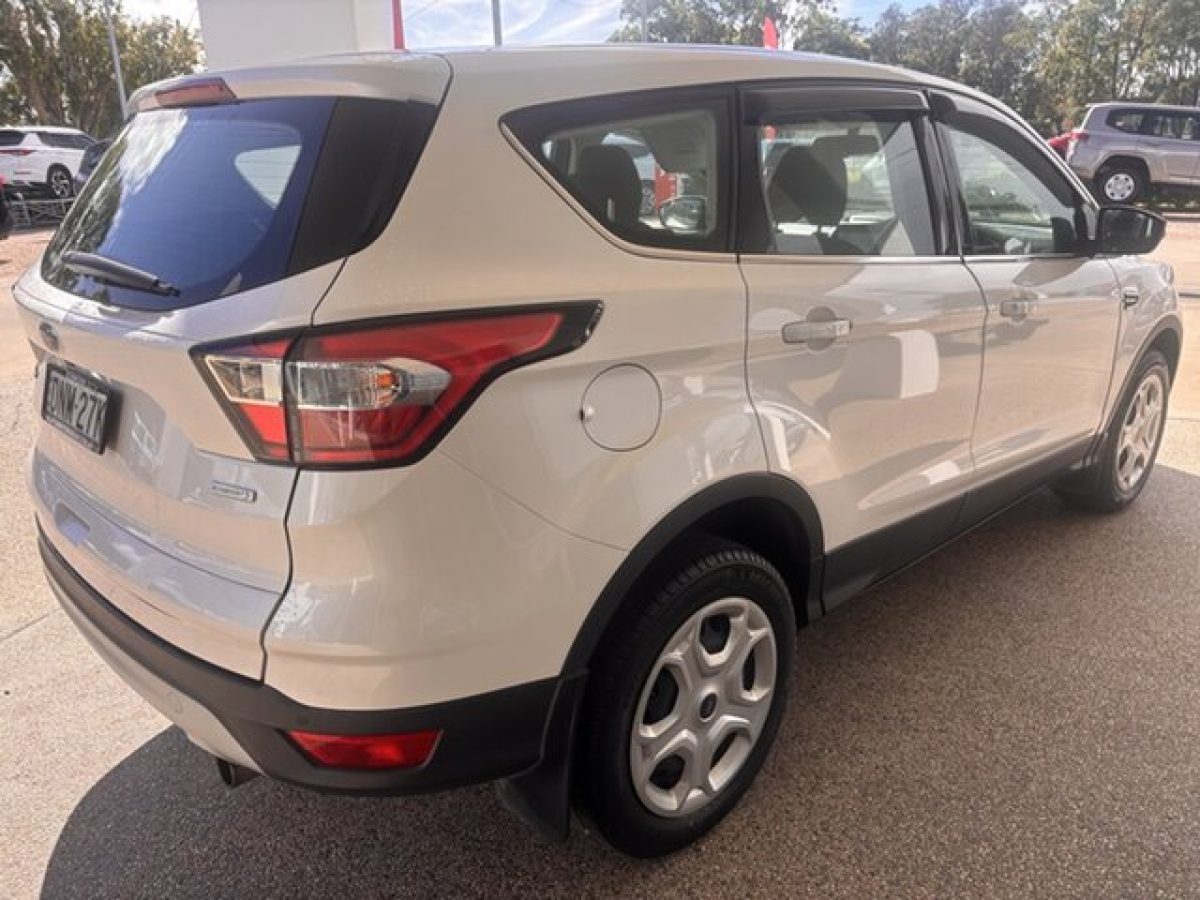 2017 Ford ESCAPE Ambiente