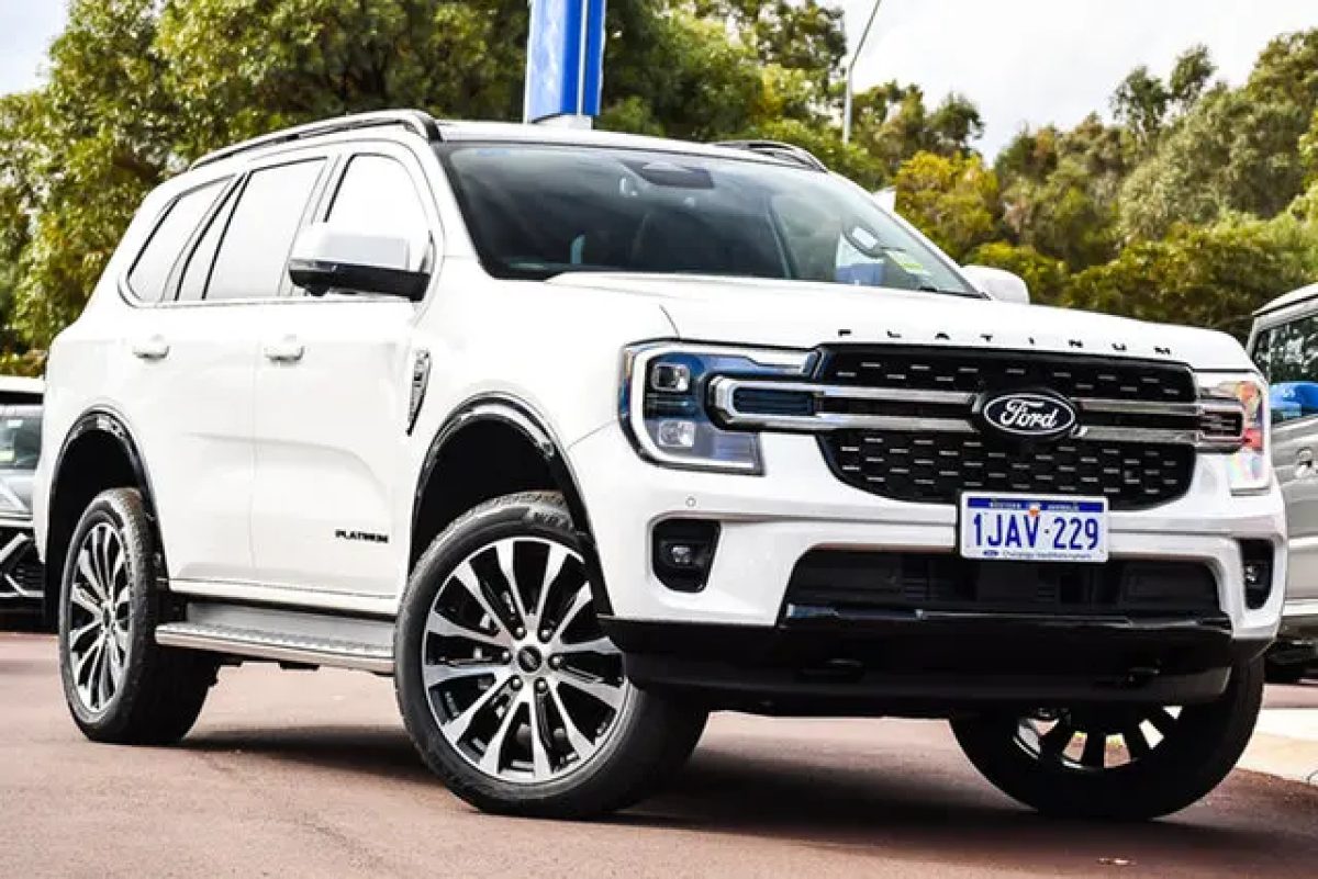 Everest 2026.50 Platinum 3.0L V6 DSL 10Spd At 4X4
