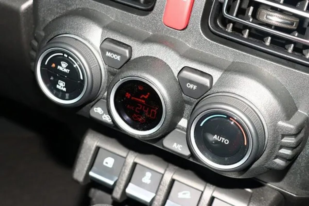2026 Suzuki Jimny JC74 XL Chiffon Ivory & Bluish Black 5 Speed Manual Wagon