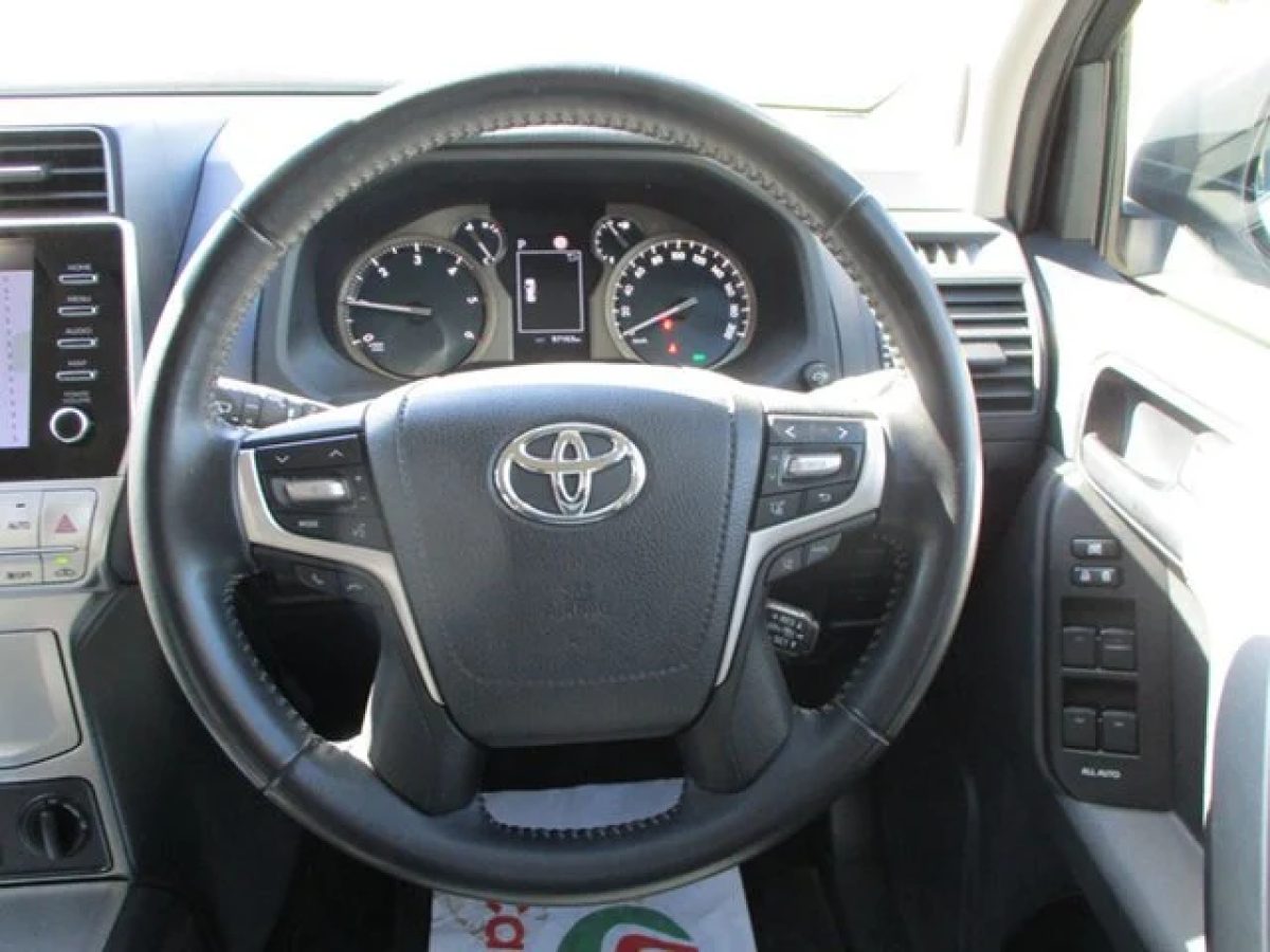 2023 Toyota Landcruiser Prado GXL
