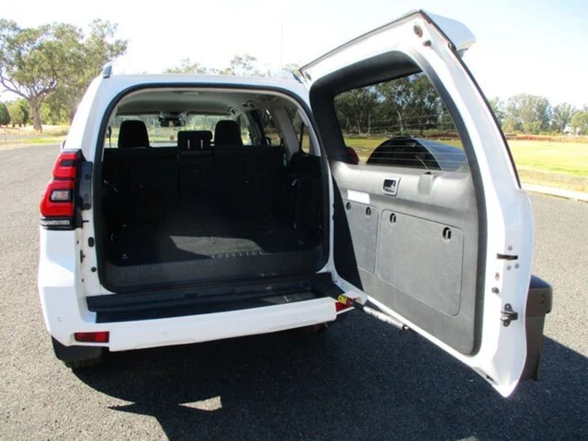 2023 Toyota Landcruiser Prado GXL