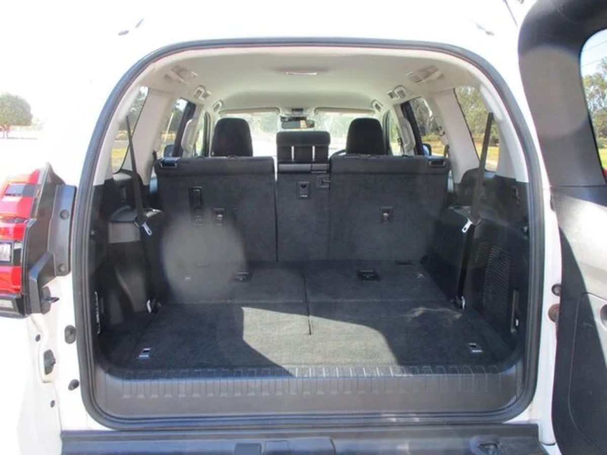 2023 Toyota Landcruiser Prado GXL