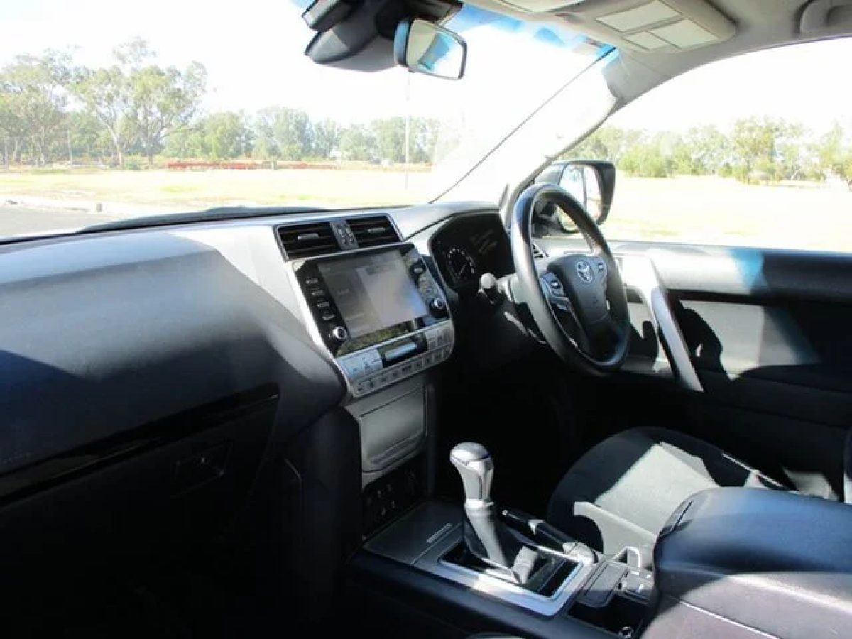 2023 Toyota Landcruiser Prado GXL