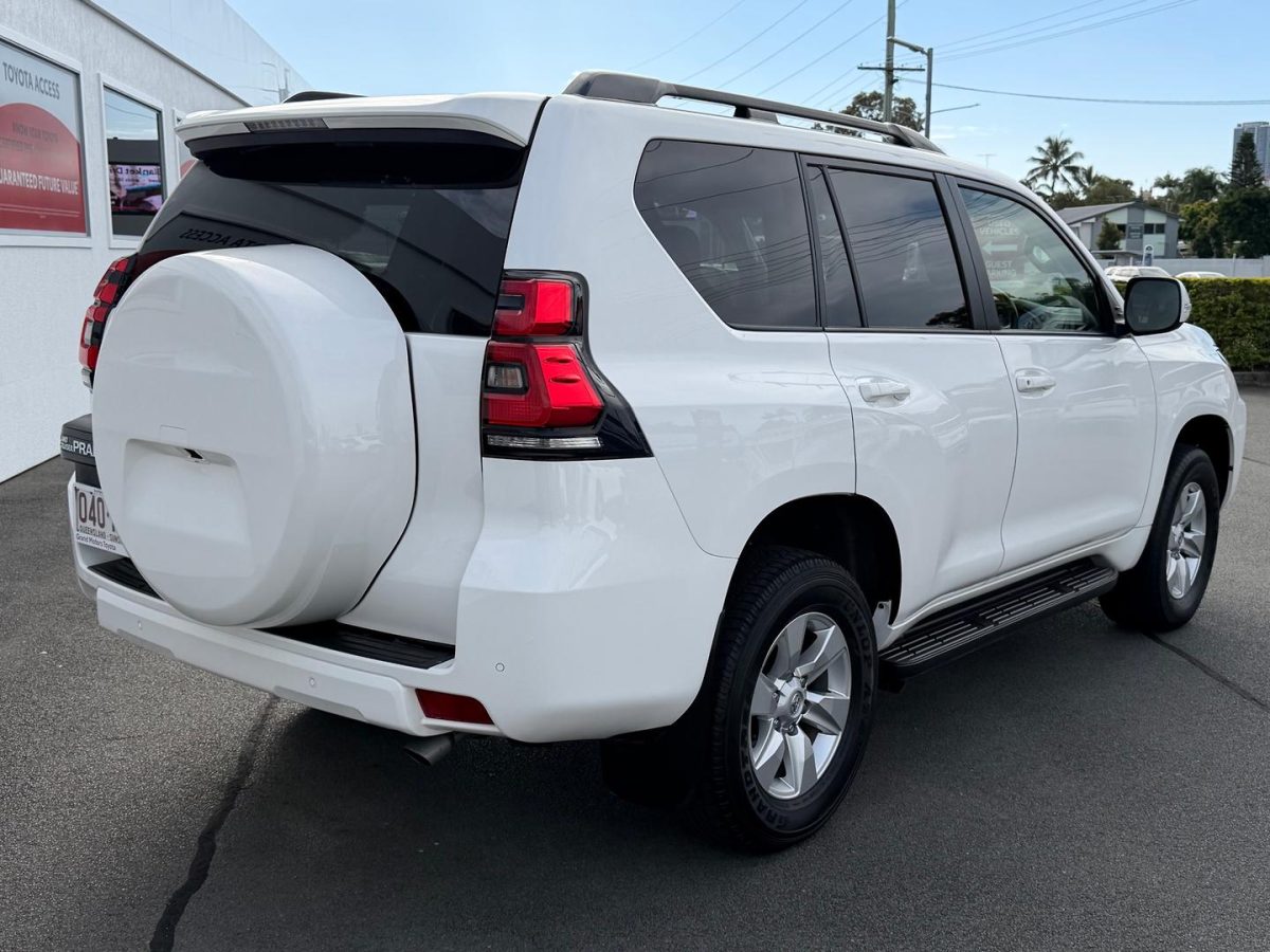 2023 Toyota Landcruiser Prado GXL
