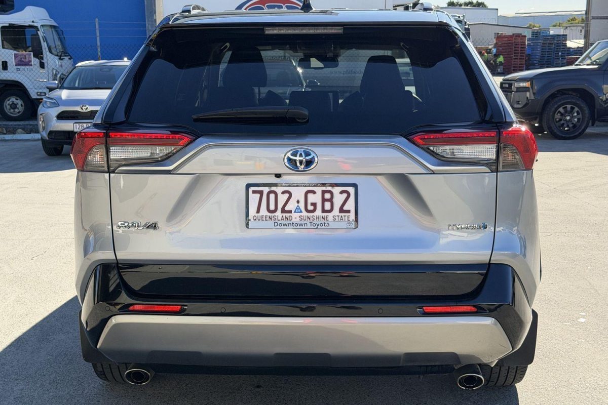 2022 Toyota Rav4 Hybrid XSE (2WD)