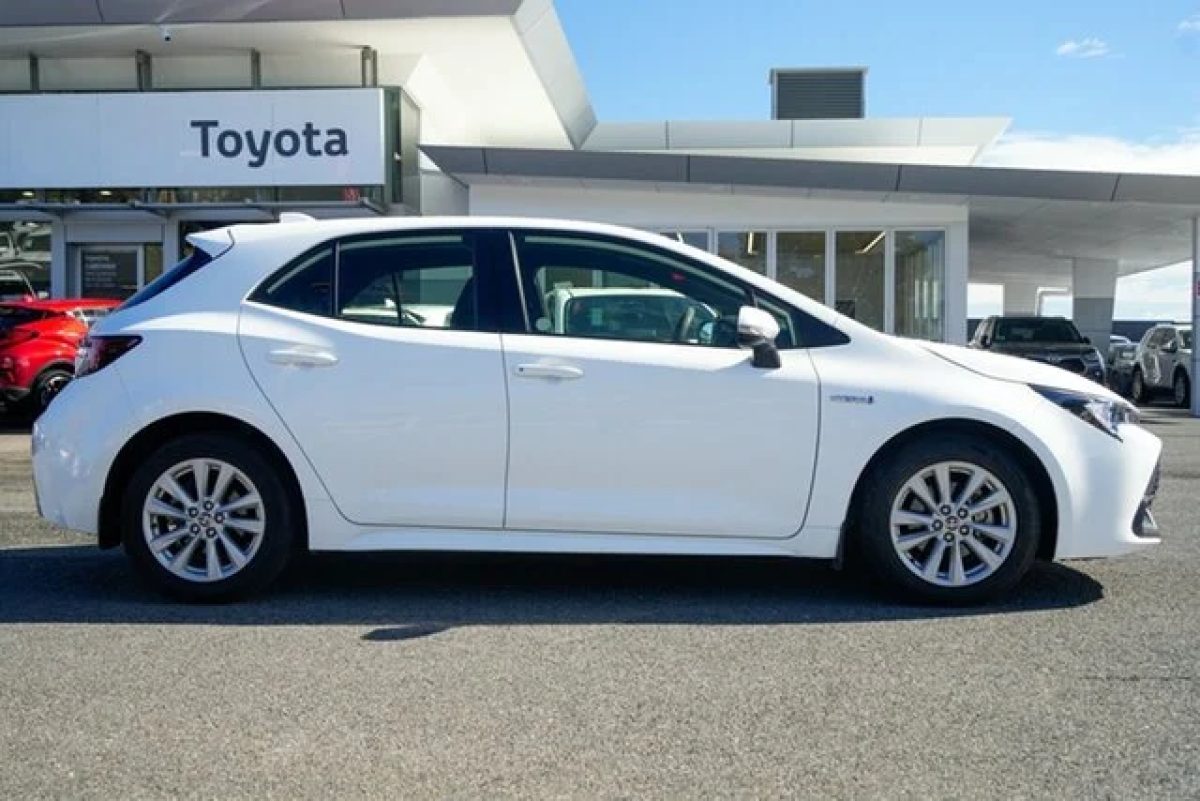 2023 Toyota Corolla Hatch Hybrid Ascent Sport