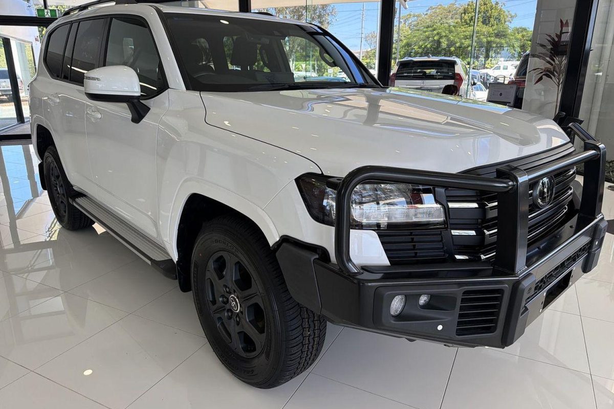 2024 Toyota Landcruiser GXL