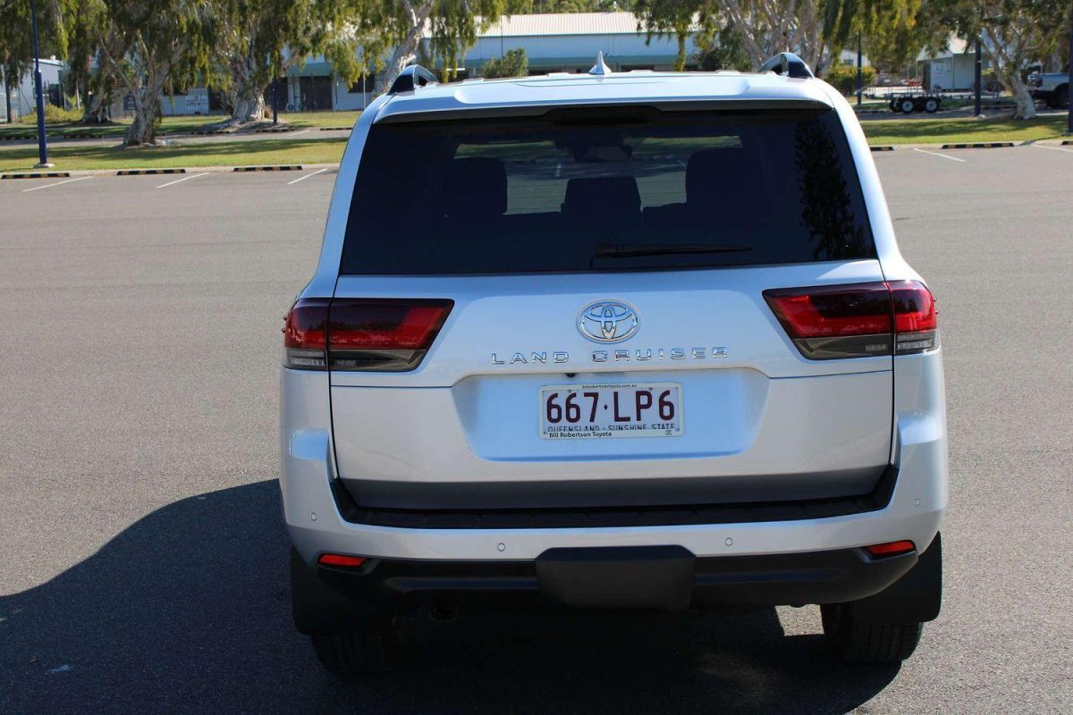 2024 Toyota Landcruiser VX