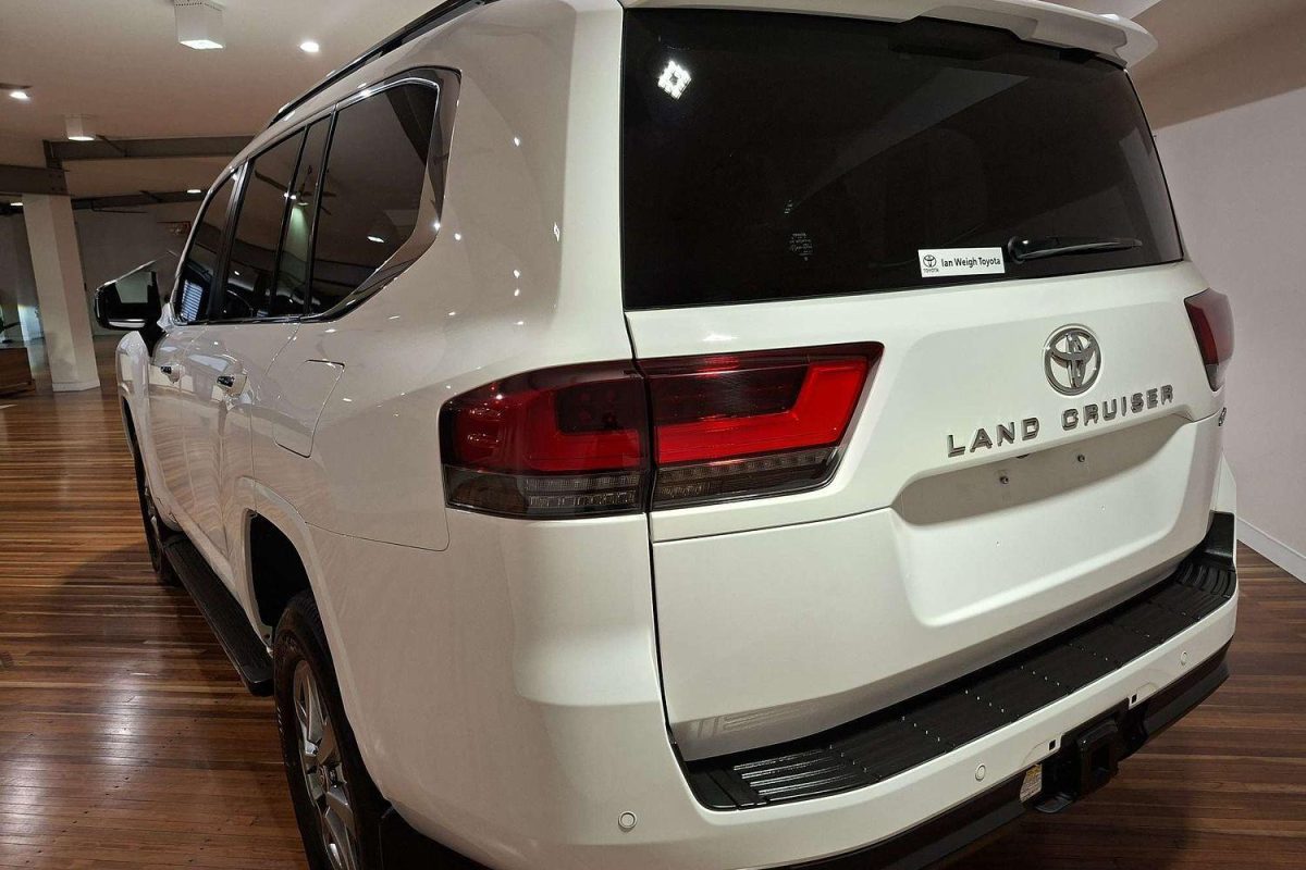 2023 Toyota Landcruiser Sahara