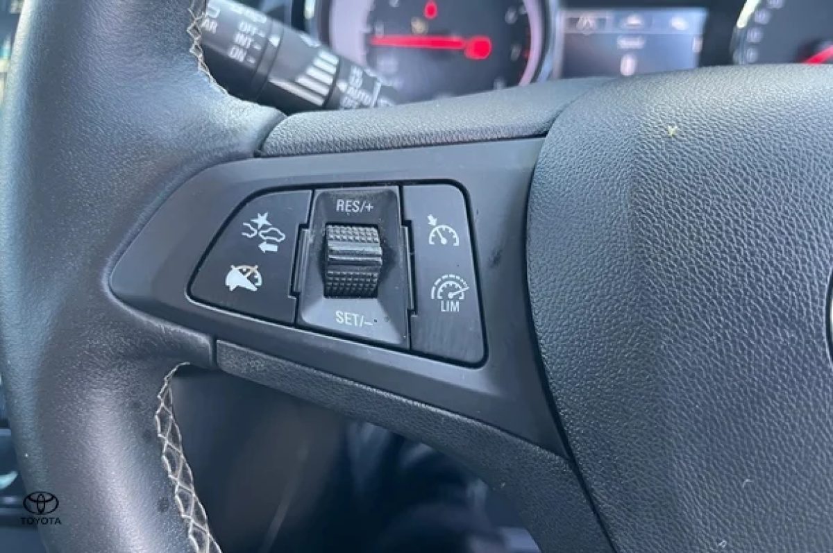 2018 Holden Astra R
