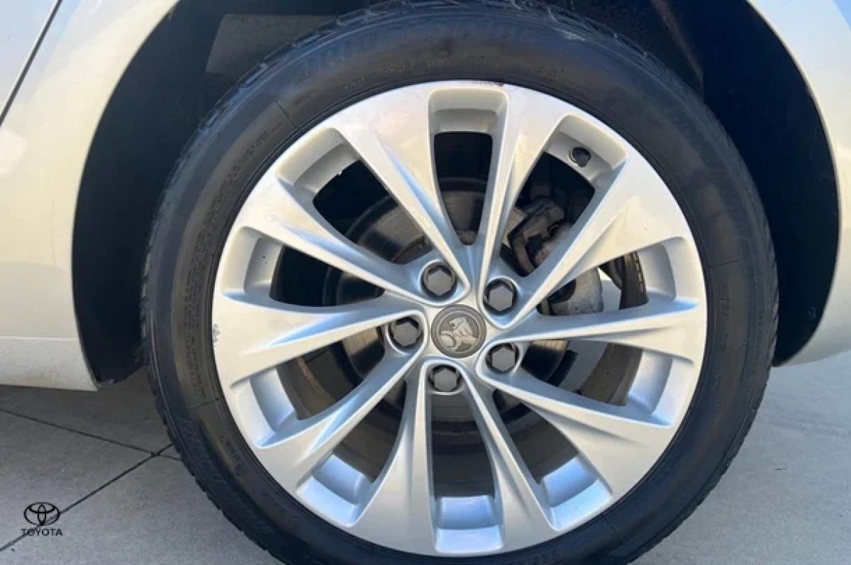 2018 Holden Astra R
