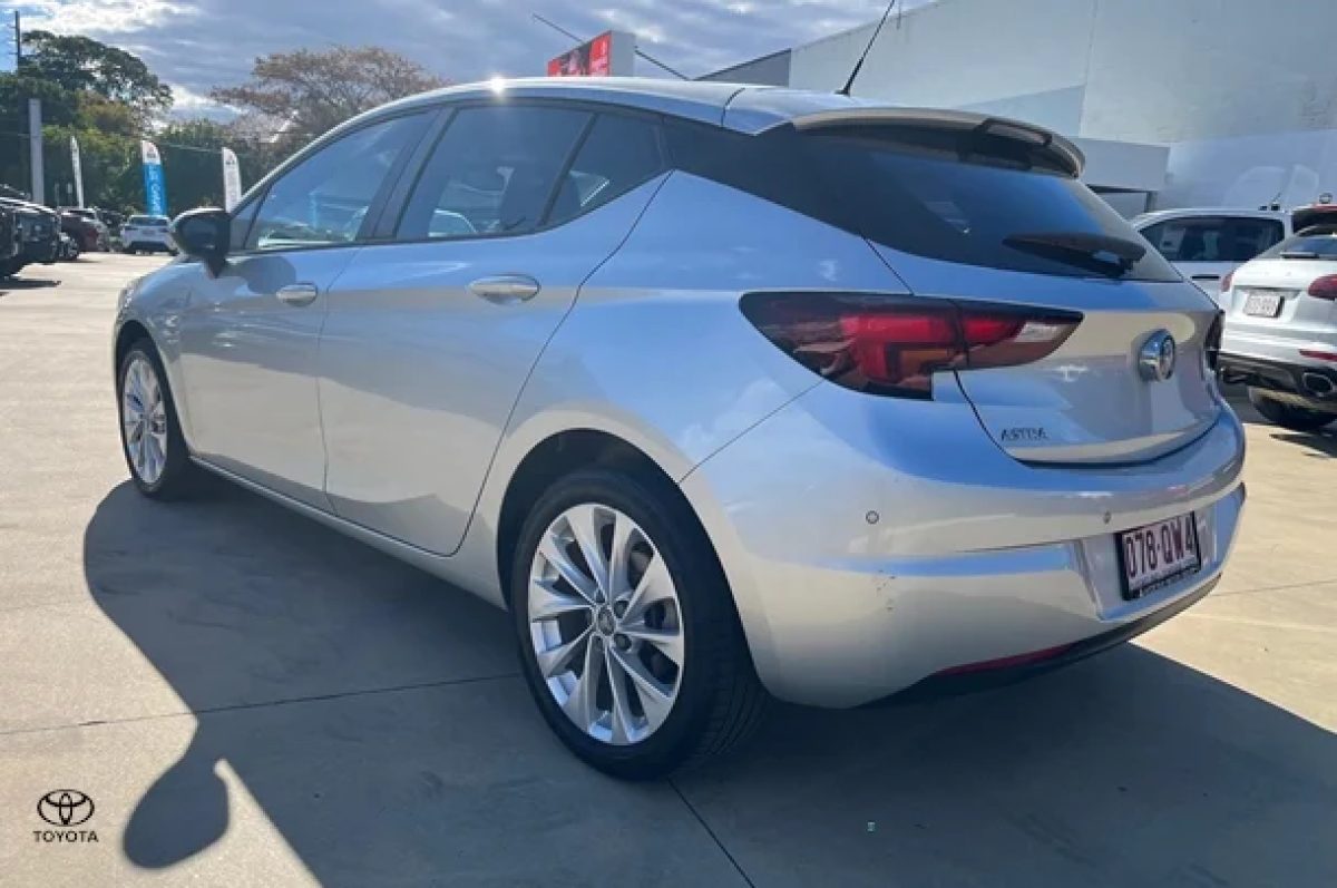 2018 Holden Astra R