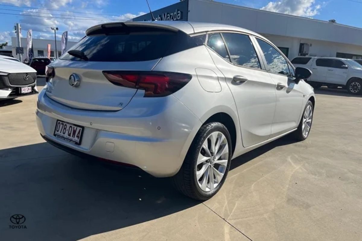 2018 Holden Astra R