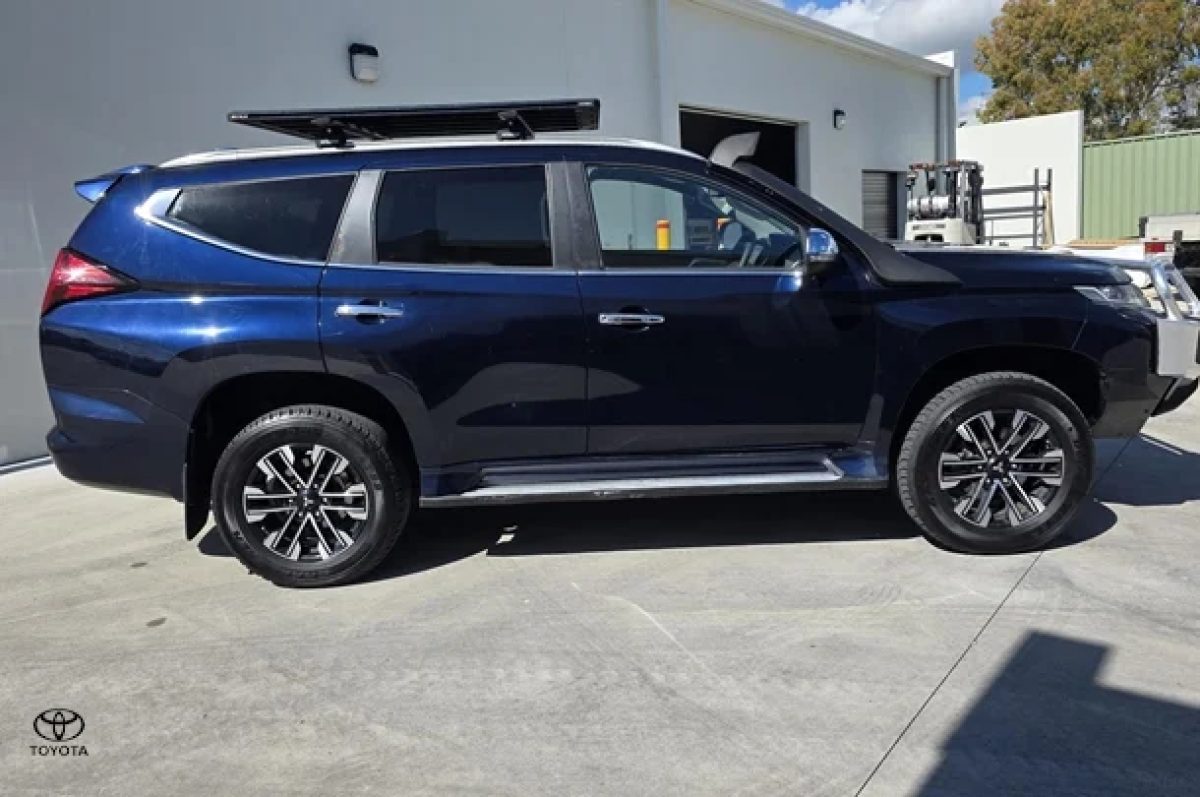 2022 Mitsubishi Pajero Sport GLS