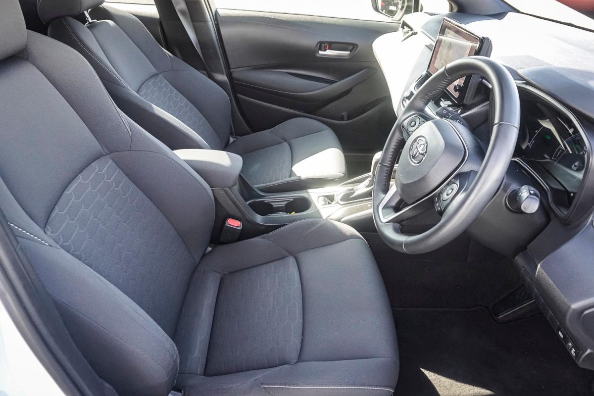 2025 Toyota Corolla SX