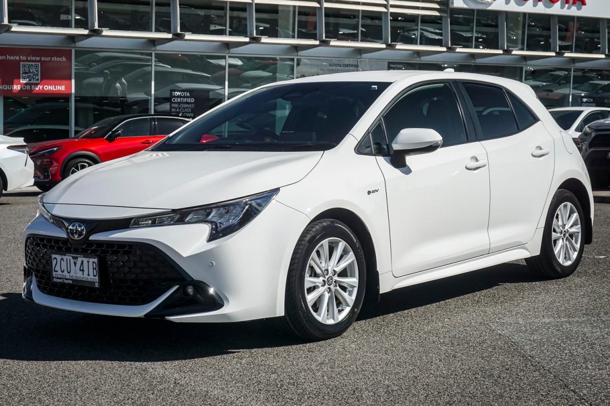 2025 Toyota Corolla SX