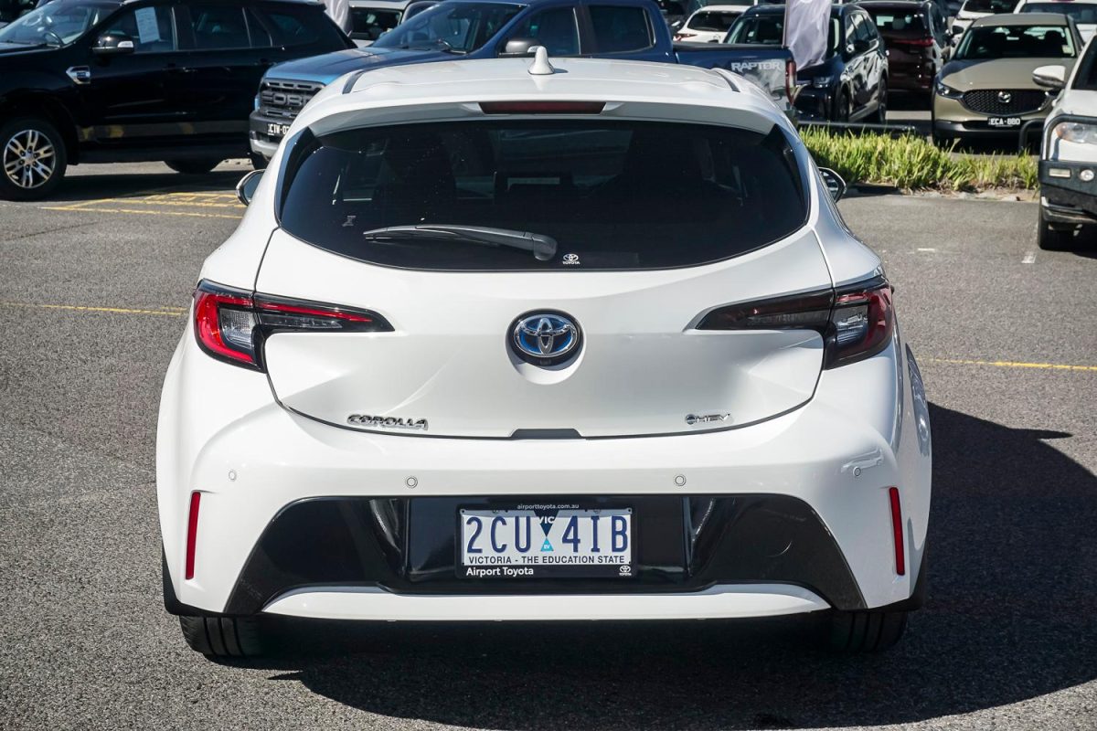 2025 Toyota Corolla SX