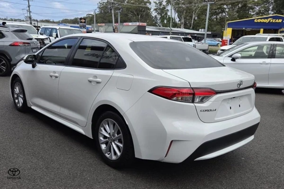 2020 Toyota Corolla Ascent Sport