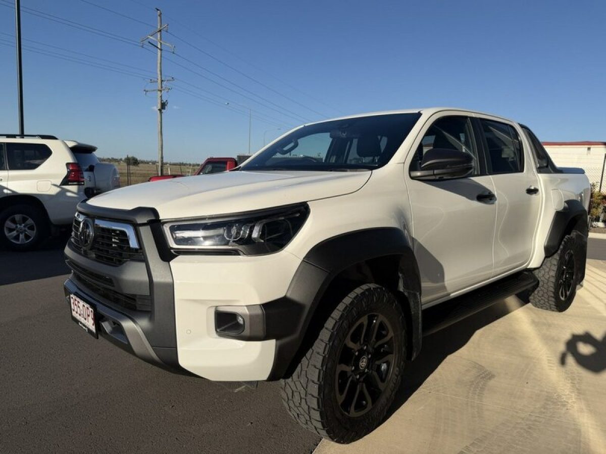 2025 Toyota Hilux Rogue Double Cab 48V