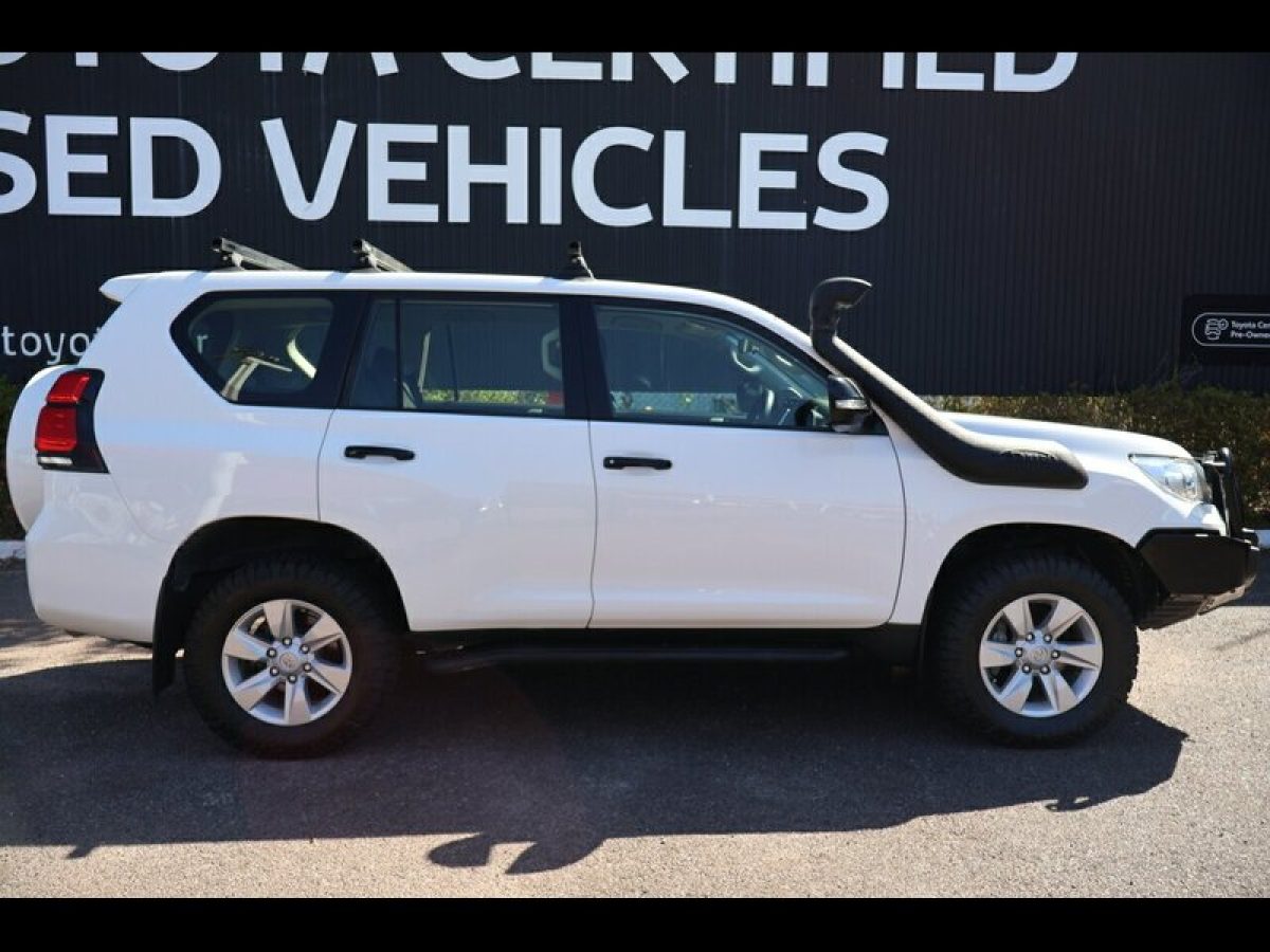 2023 Toyota Landcruiser Prado GX