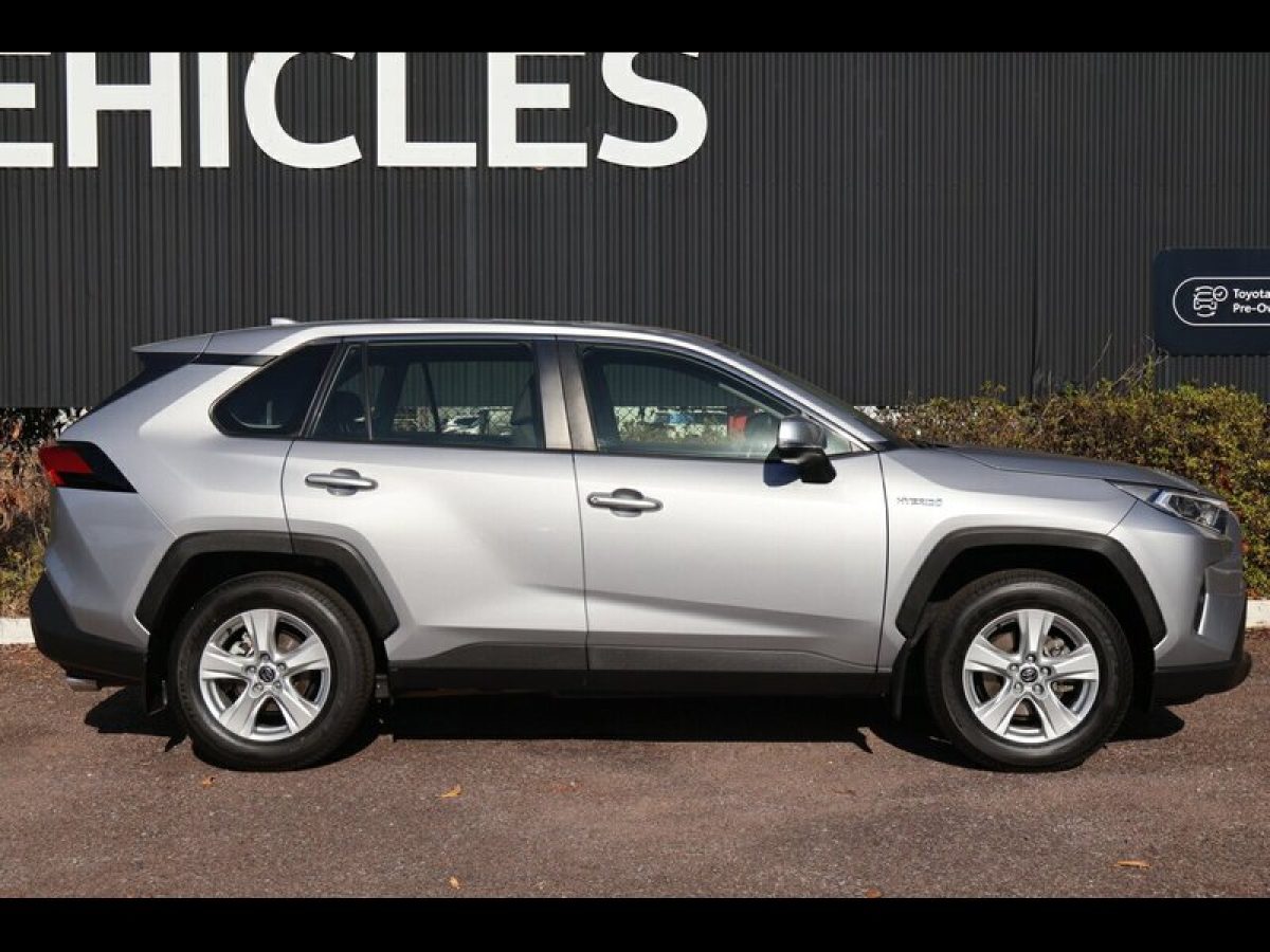 2021 Toyota RAV4 GX eFour