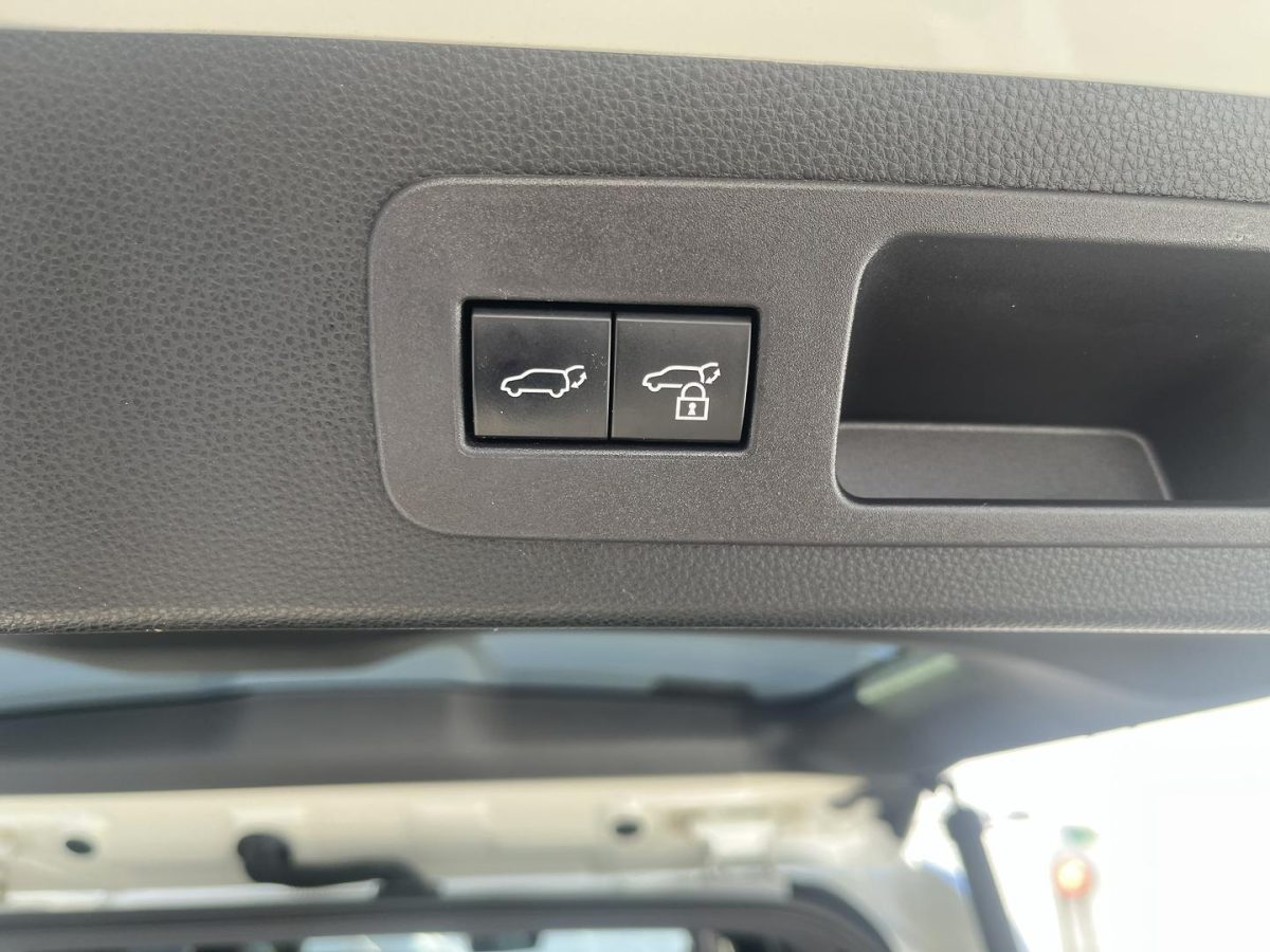 2023 Toyota Landcruiser Sahara