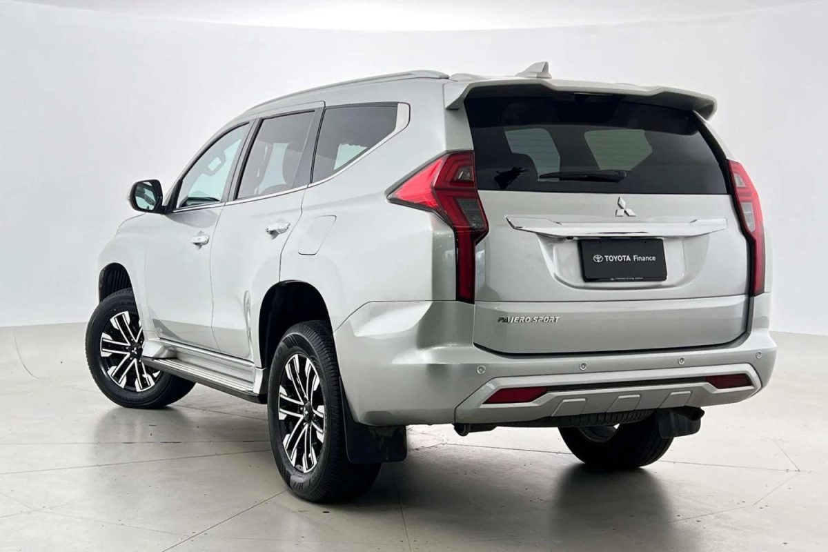 2023 Mitsubishi Pajero Sport GLS
