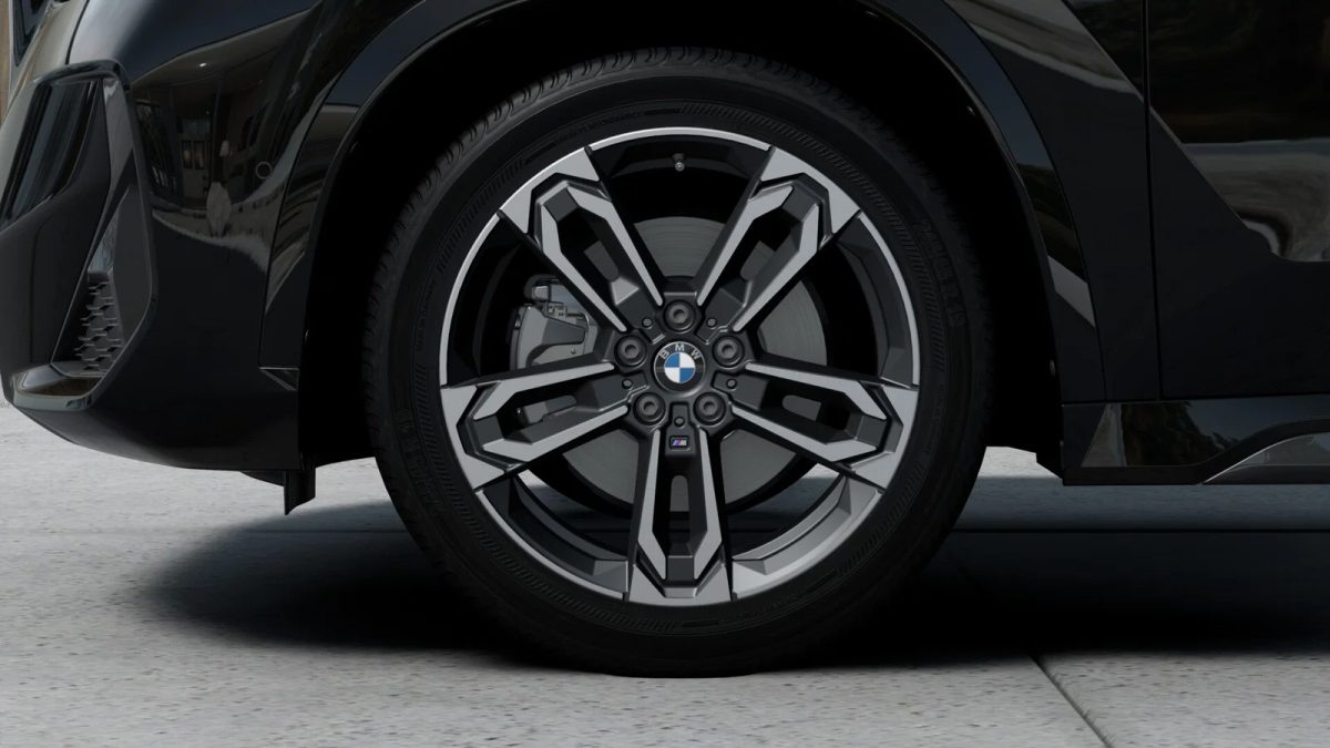 2026 BMW iX1 xDrive30