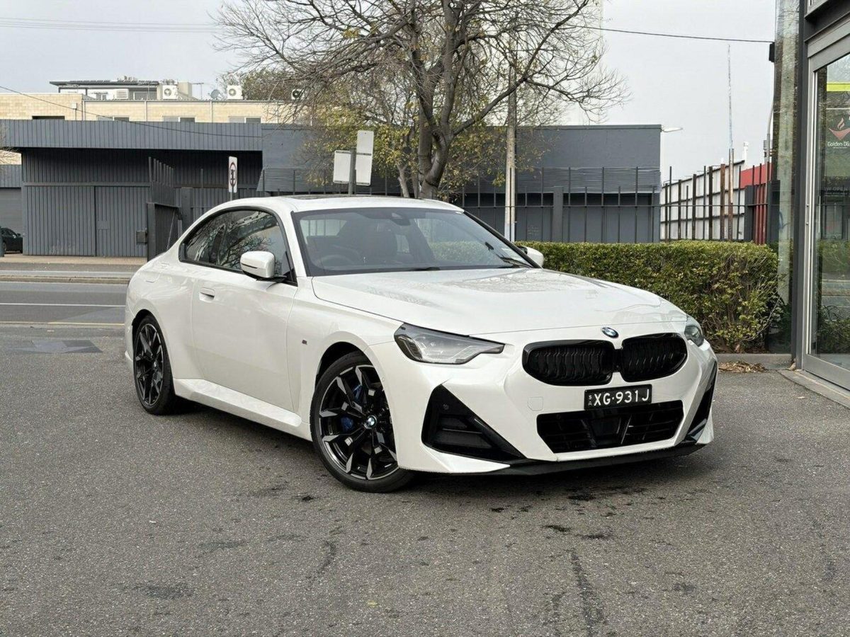 2026 BMW 230i M Sport