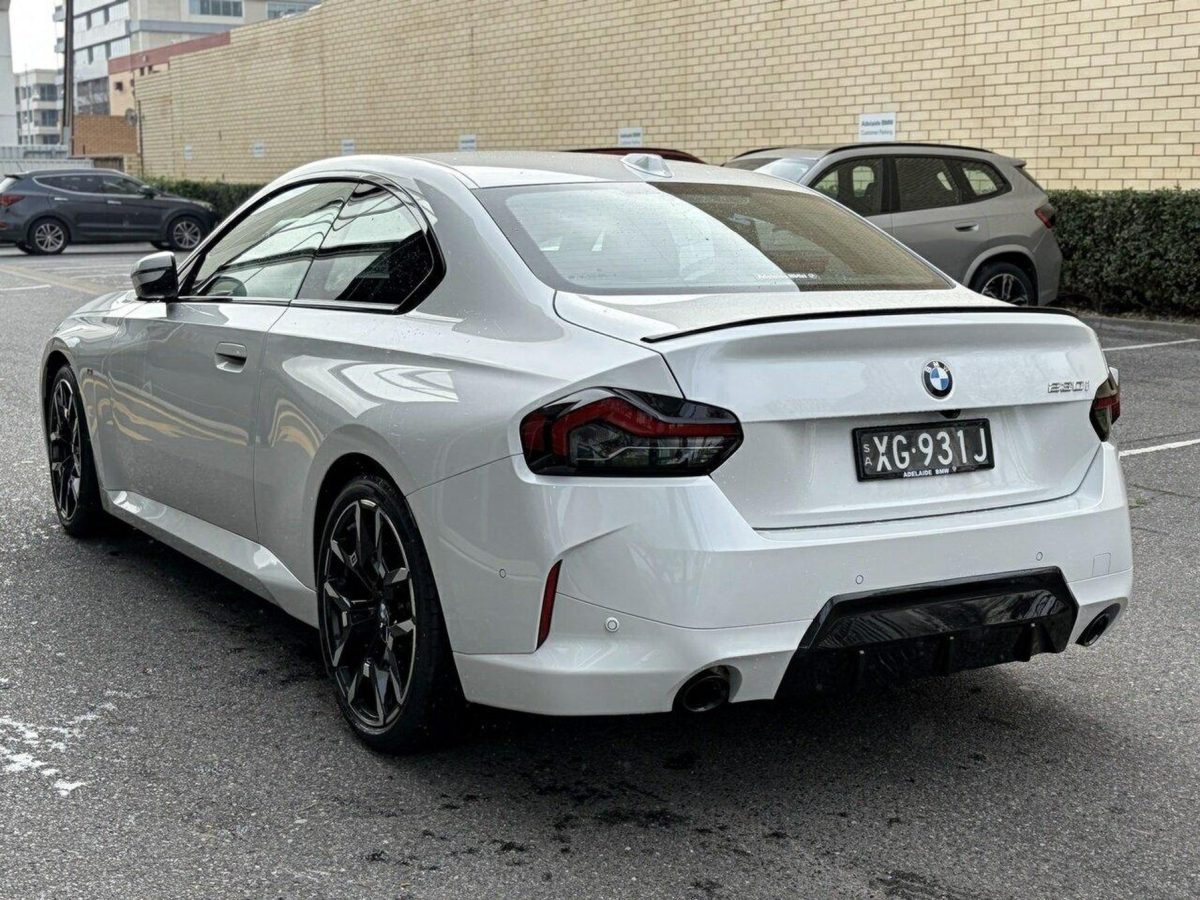 2026 BMW 230i M Sport