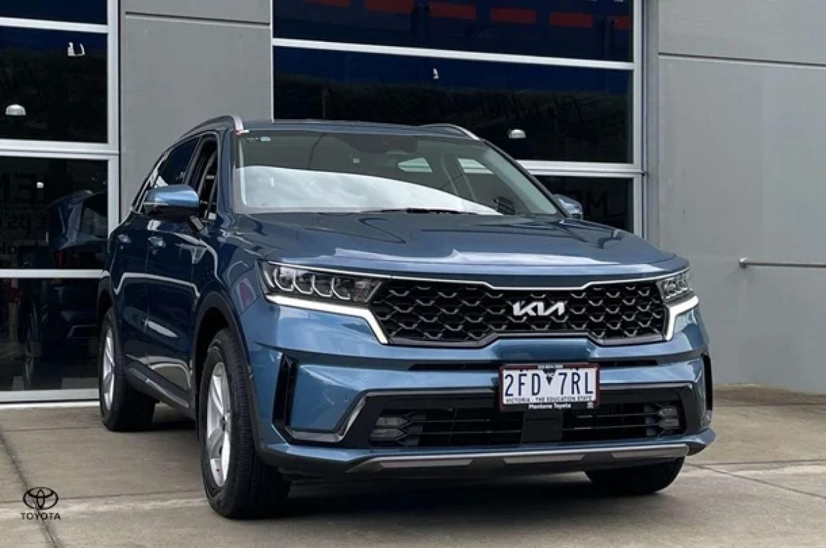 2022 Kia Sorento S