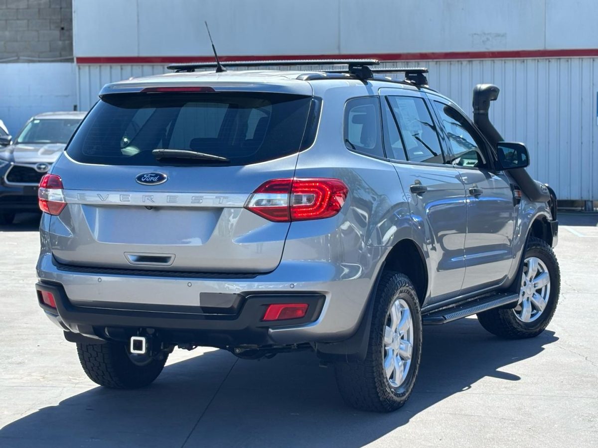 2016 Ford Everest Ambiente