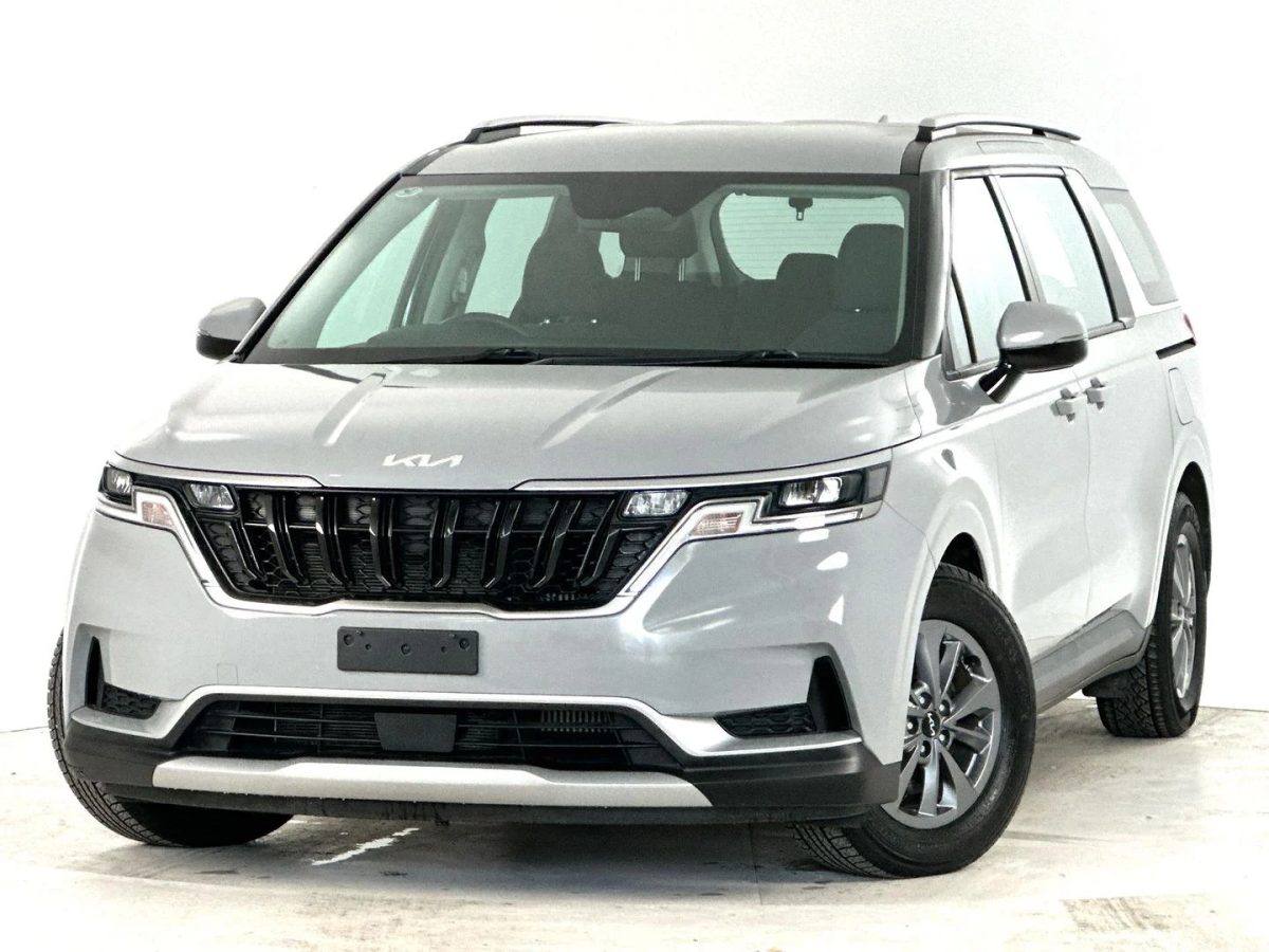 2023 Kia Carnival S