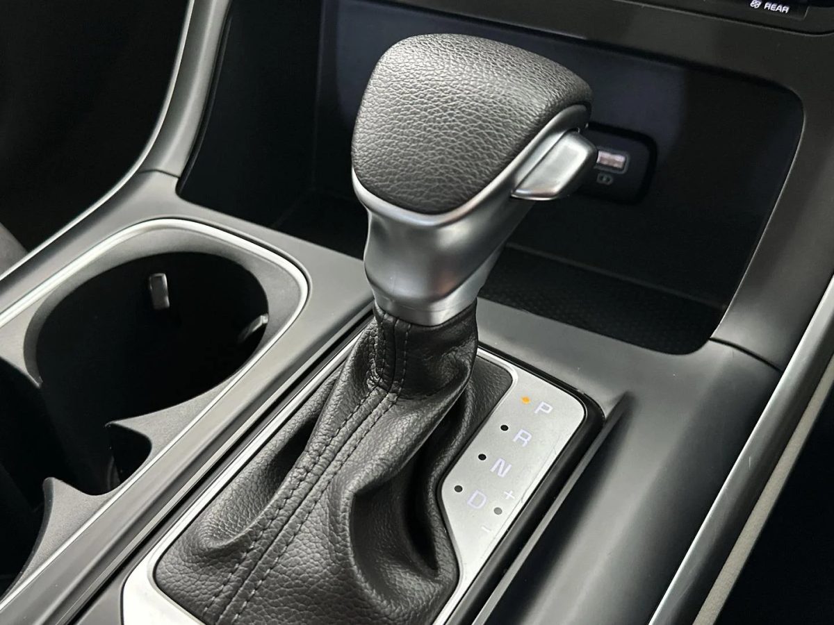 2023 Kia Carnival S