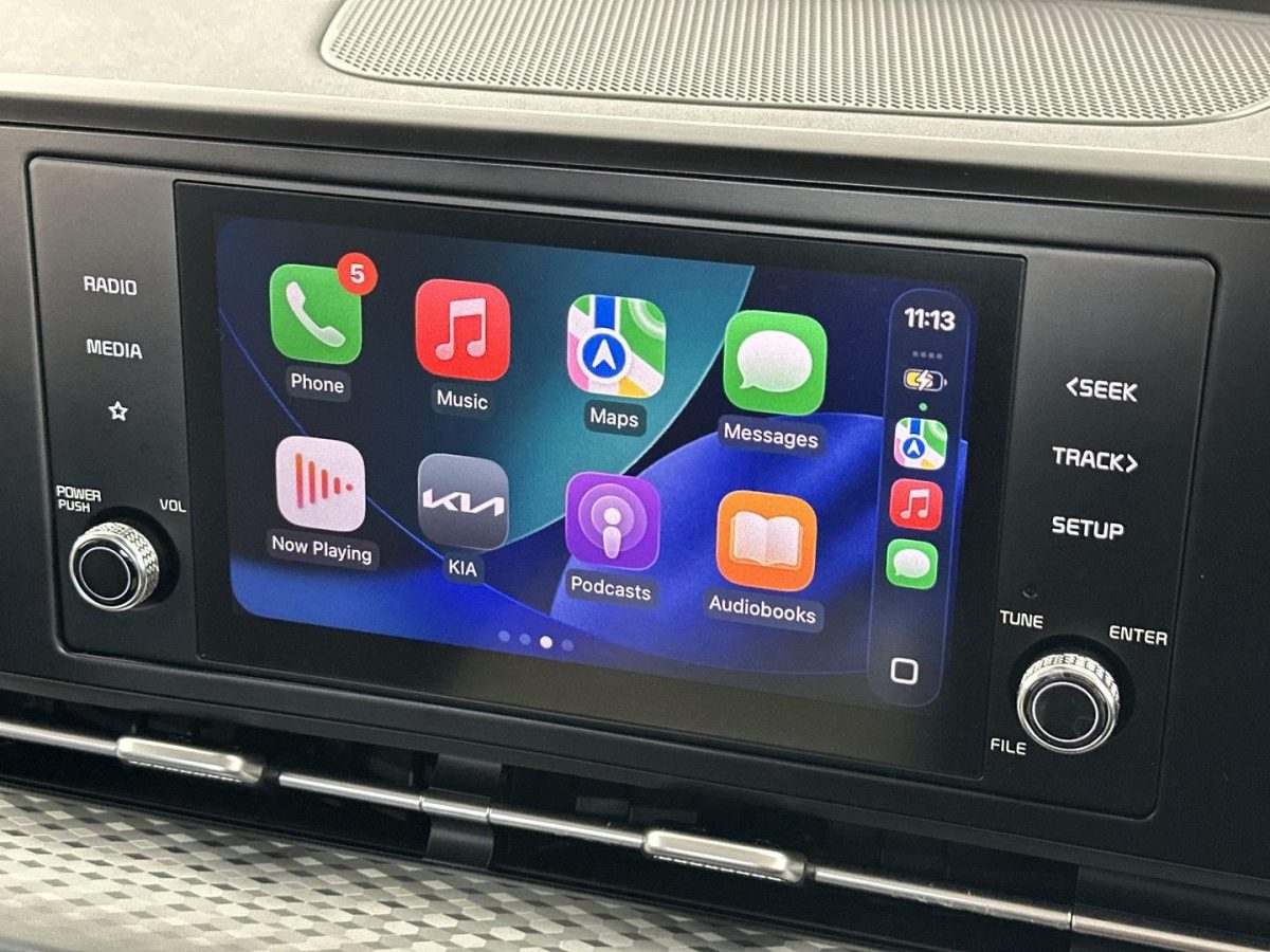 2023 Kia Carnival S