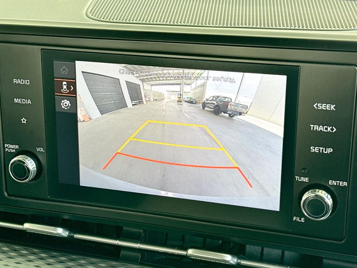 2023 Kia Carnival S