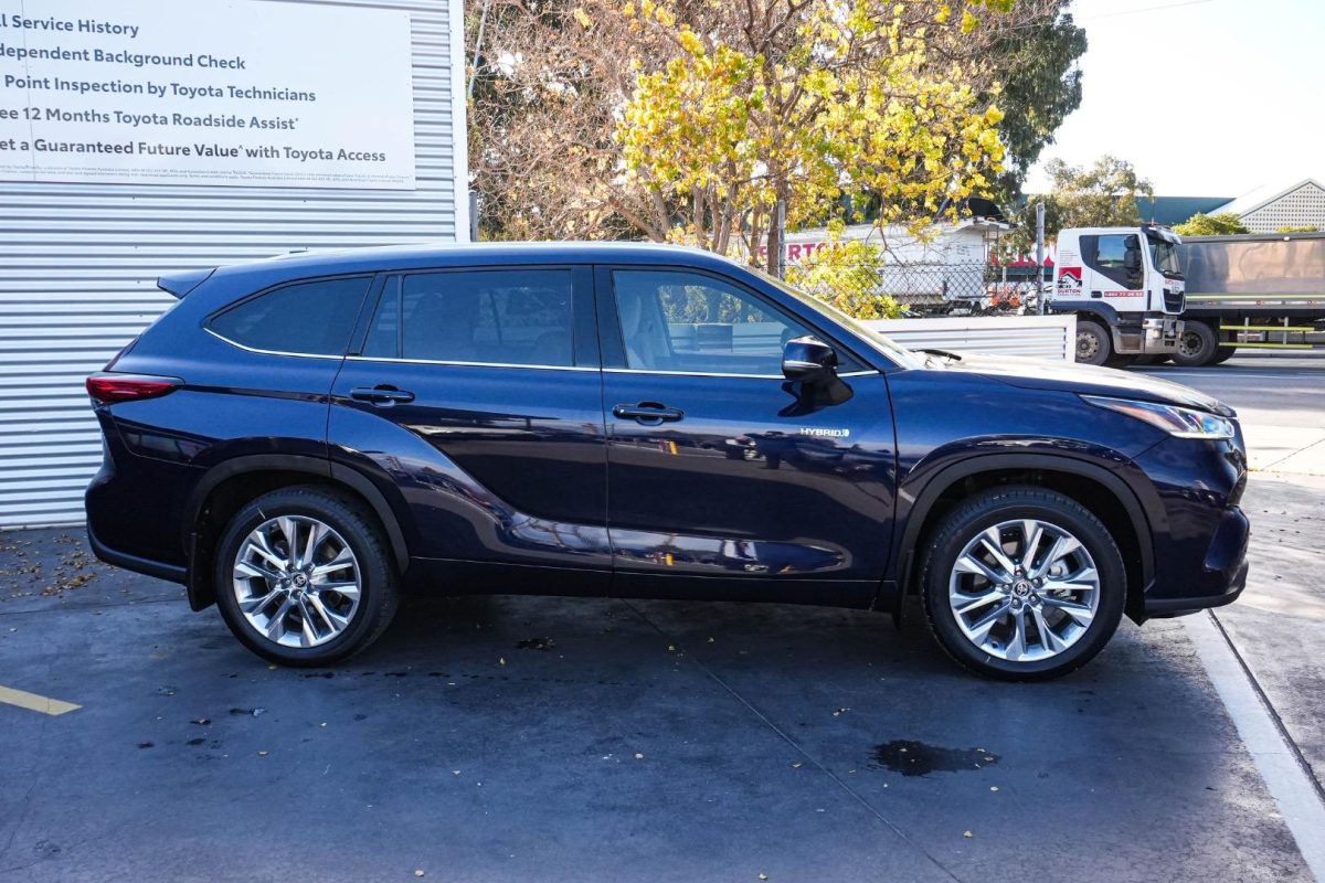 2024 Toyota Kluger Hybrid AWD GRANDE
