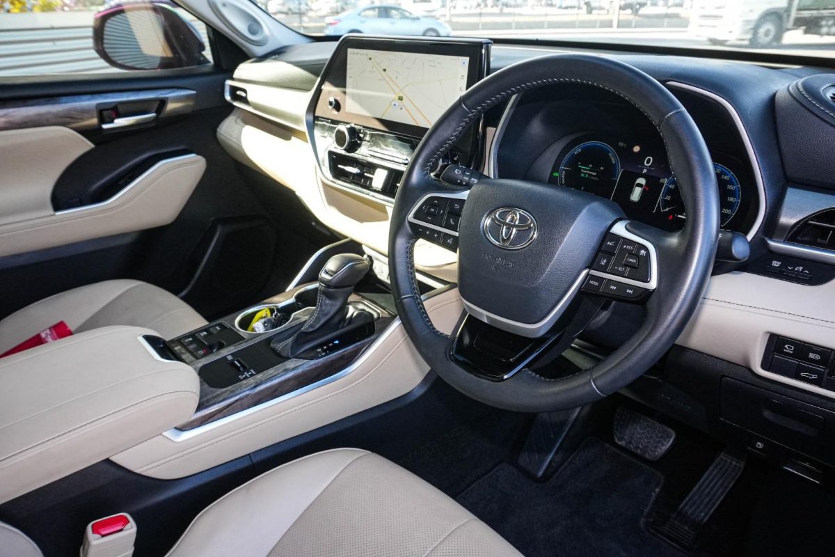2024 Toyota Kluger Hybrid AWD GRANDE