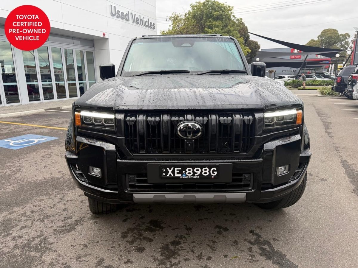 2024 Toyota Prado Kakadu