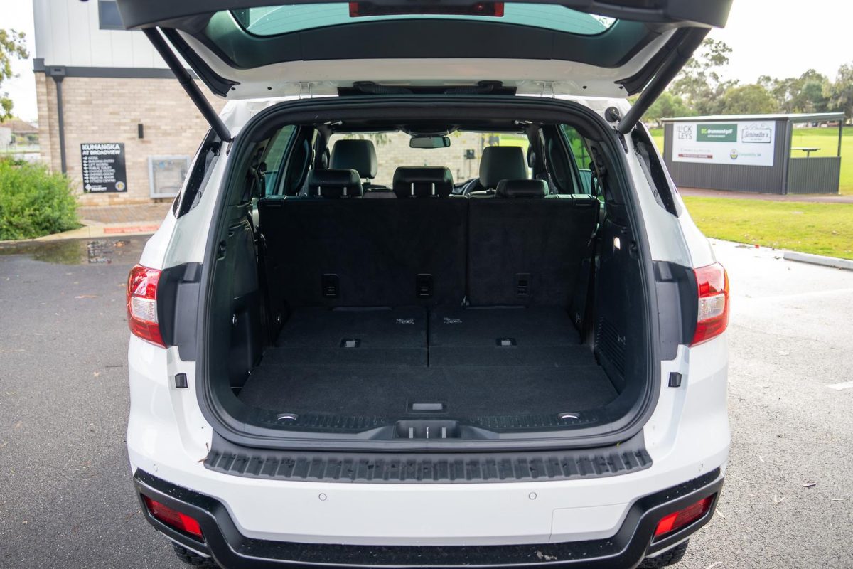 2022 Ford Everest Titanium